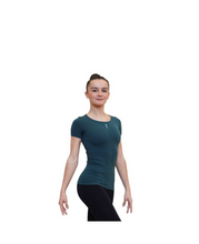 Load image into Gallery viewer, Seamless T-Shirt by Venturelli
