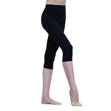 Load image into Gallery viewer, Capri Leggings by Venturelli
