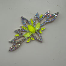 Load image into Gallery viewer, Hair accessory for Rhythmic Gymnastics competitions

