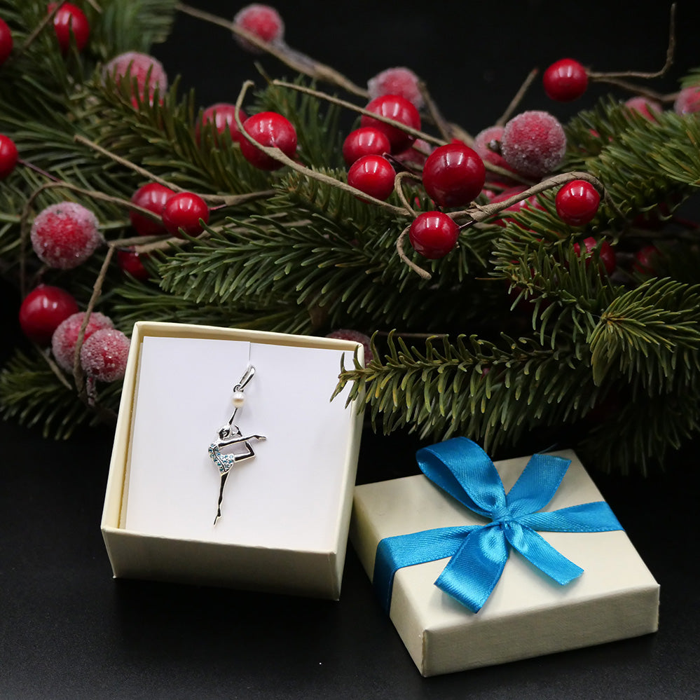 Pendant "Gymnast with Pearl"